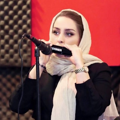 مهسا مشایخی مدرس هارمونیکا